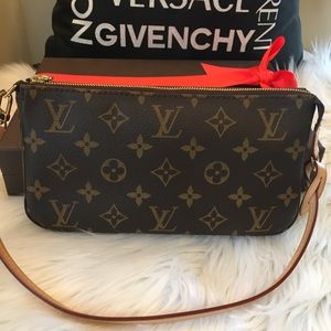 Louis Vuitton Pochette Accessories NM